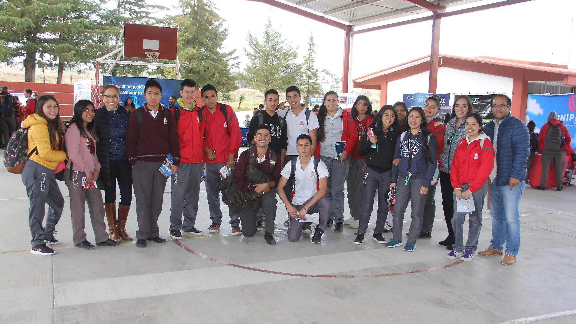 La feria vocacional del Cobaq arrancó en el plantel 2 de Amealco de Bonfil.